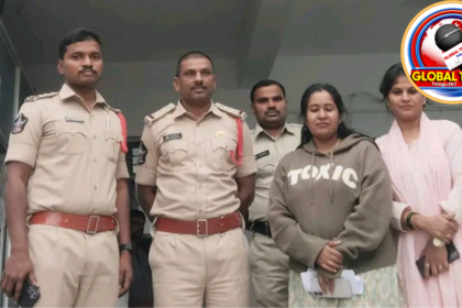 Kurnool police helping women passengers