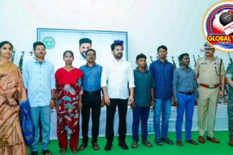 హైదరాబాద్ ICCCలో సీఎం రేవంత్ రెడ్డి సమక్షంలో 130 మంది మావోయిస్టులు లొంగుబాటు – 124 ఆయుధాలు అప్పగింత
